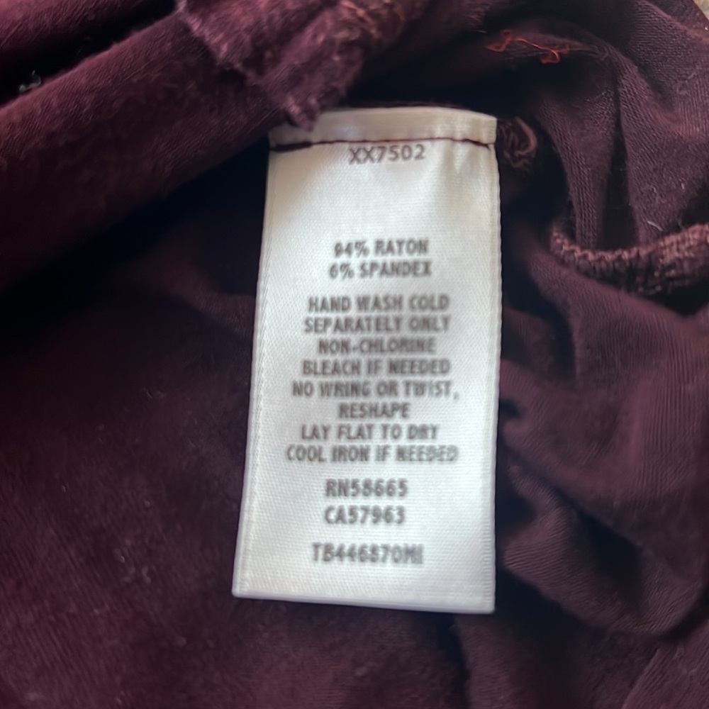 Treasure & Bond long sleeved t-shirt, washed burgundy, size XL NWT! - Picture 6 of 6